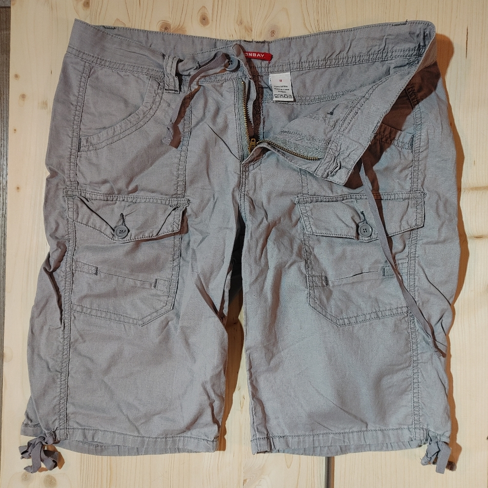Union Bay Women's Cargo Shorts Gray, Size 11